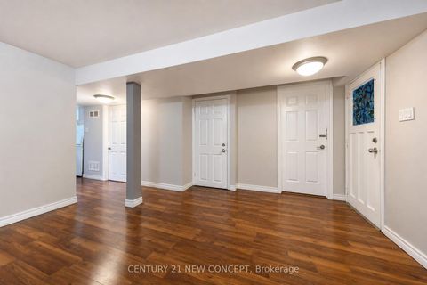 Photo 32 at 8 Millcroft Way, Brownridge, Vaughan