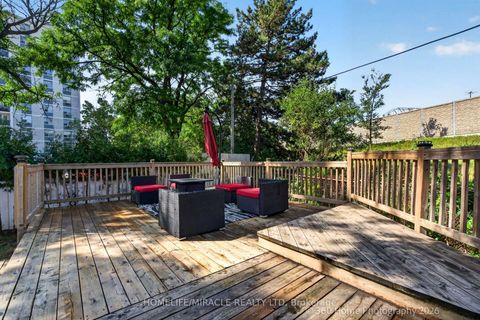 Photo 5 at 178 Kingsview Boulevard, The Westway, Toronto