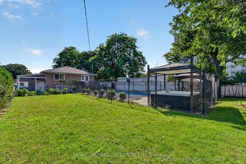 Photo 7 at 178 Kingsview Boulevard, The Westway, Toronto