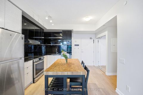 Photo 4 at 219 - 72 ESTHER SHINER Boulevard, Bayview Village, Toronto