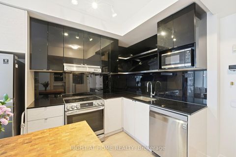 Photo 6 at 219 - 72 ESTHER SHINER Boulevard, Bayview Village, Toronto
