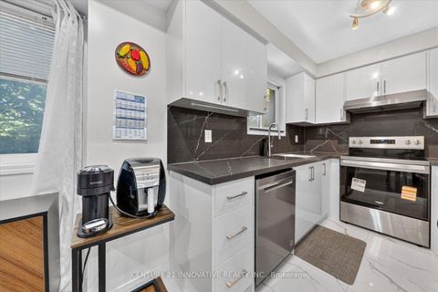 Photo 15 at 28 Eli Shackleton Court, West Hill, Toronto