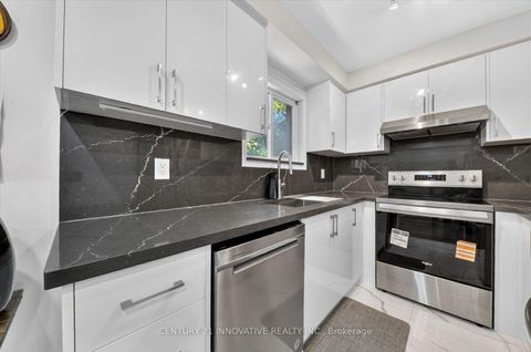Photo 16 at 28 Eli Shackleton Court, West Hill, Toronto