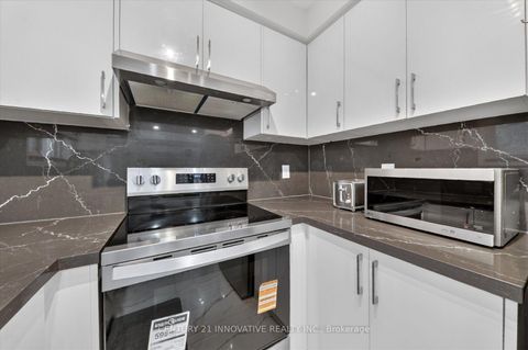 Photo 18 at 28 Eli Shackleton Court, West Hill, Toronto