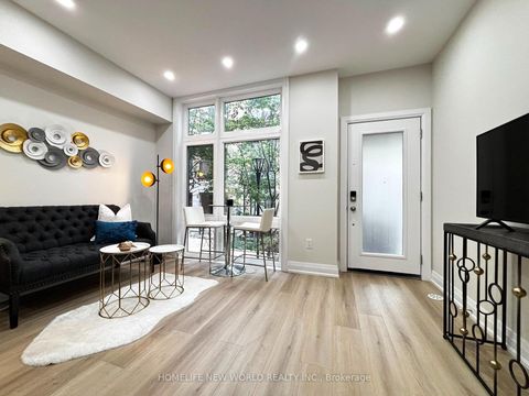 Photo 3 at 45 - 19 Eldora Avenue, Newtonbrook West, Toronto