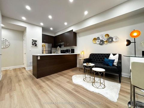 Photo 7 at 45 - 19 Eldora Avenue, Newtonbrook West, Toronto