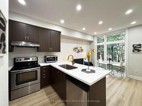 Photo 12 at 45 - 19 Eldora Avenue, Newtonbrook West, Toronto