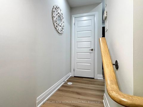 Photo 17 at 45 - 19 Eldora Avenue, Newtonbrook West, Toronto