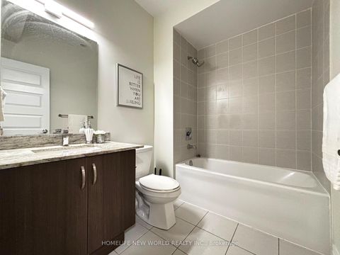 Photo 23 at 45 - 19 Eldora Avenue, Newtonbrook West, Toronto