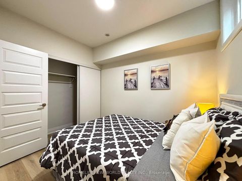 Photo 30 at 45 - 19 Eldora Avenue, Newtonbrook West, Toronto