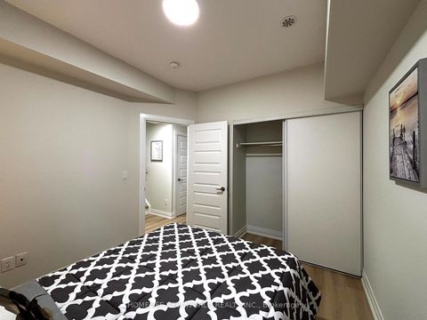 Photo 32 at 45 - 19 Eldora Avenue, Newtonbrook West, Toronto