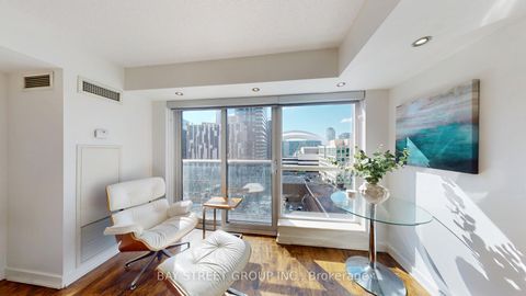Photo 3 at 1134 - 250 Wellington Street W, Waterfront Communities C1, Toronto