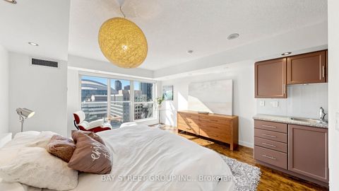 Photo 8 at 1134 - 250 Wellington Street W, Waterfront Communities C1, Toronto
