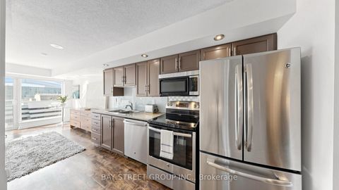 Photo 10 at 1134 - 250 Wellington Street W, Waterfront Communities C1, Toronto