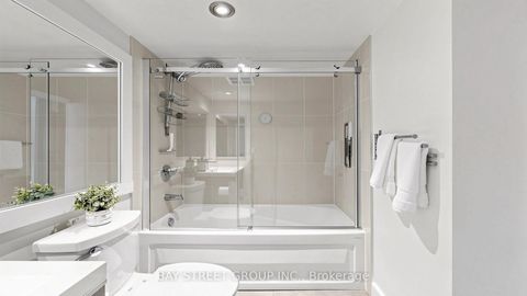 Photo 16 at 1134 - 250 Wellington Street W, Waterfront Communities C1, Toronto