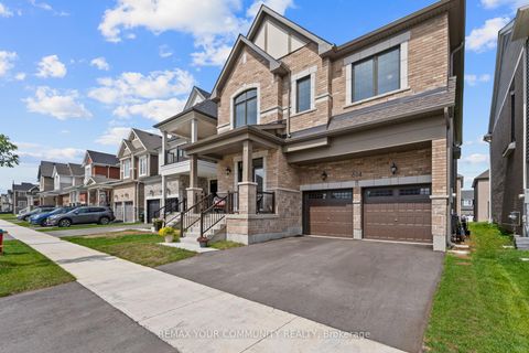 Photo 2 at 614 Newlove Street, Rural Innisfil, Innisfil