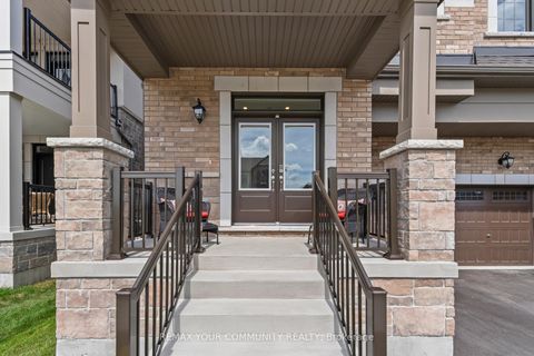 Photo 3 at 614 Newlove Street, Rural Innisfil, Innisfil