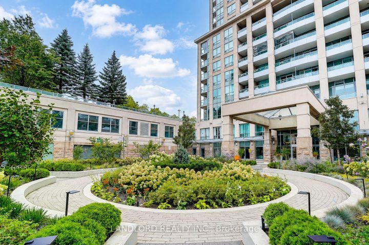 Photo 3 at 1014 - 17 Barberry Place, Bayview Village, Toronto