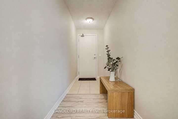 Photo 9 at 1014 - 17 Barberry Place, Bayview Village, Toronto