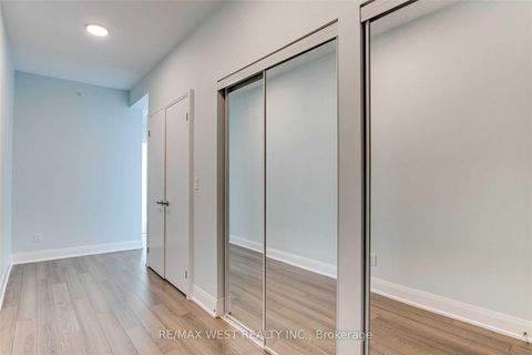 Photo 4 at 3203 - 2900 Highway 7, Concord, Vaughan