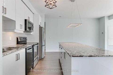 Photo 17 at 3203 - 2900 Highway 7, Concord, Vaughan