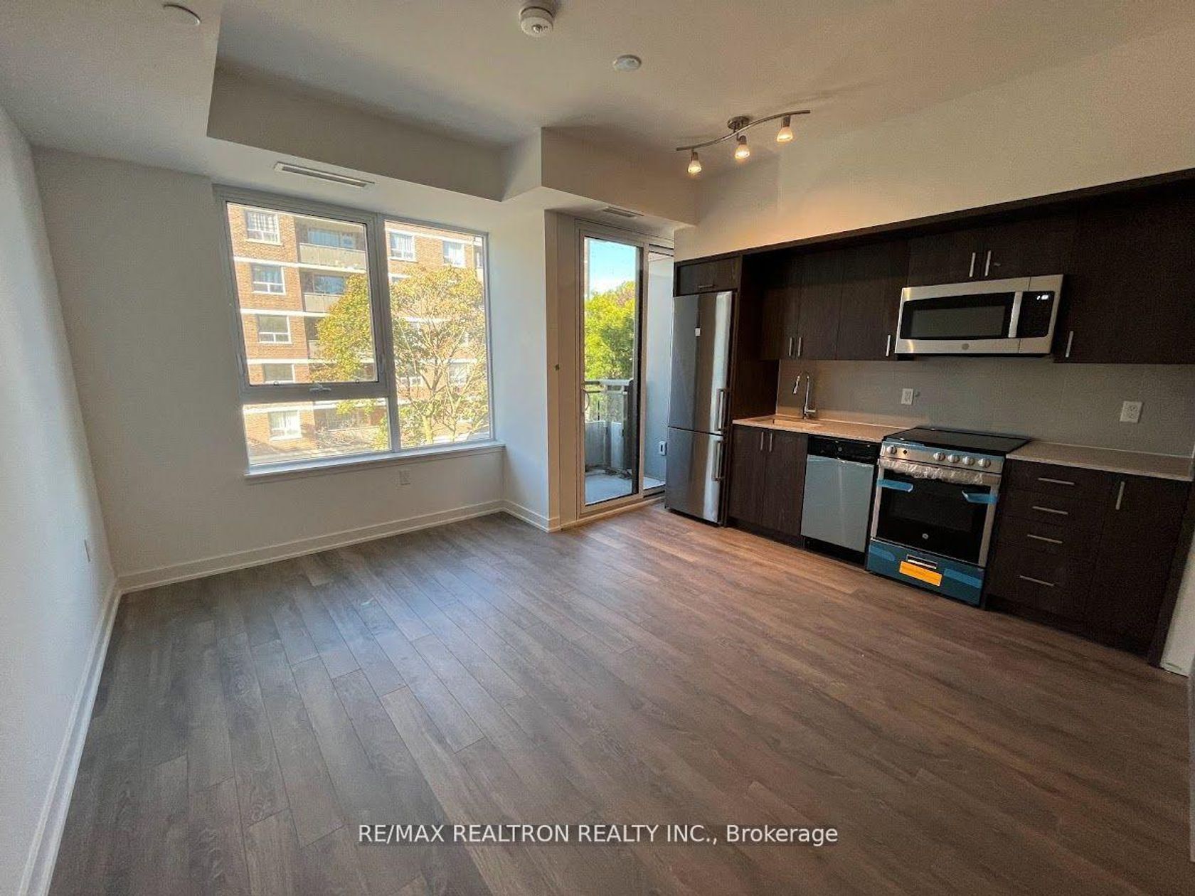 308 - 1 Cardiff Road, Mount Pleasant East, Toronto photo 7