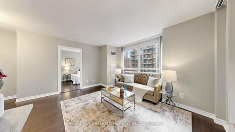 Photo 2 at 1212 - 761 Bay Street, Bay Street Corridor, Toronto
