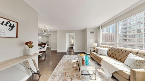Photo 4 at 1212 - 761 Bay Street, Bay Street Corridor, Toronto