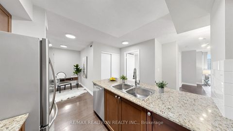 Photo 12 at 1212 - 761 Bay Street, Bay Street Corridor, Toronto