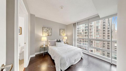 Photo 19 at 1212 - 761 Bay Street, Bay Street Corridor, Toronto