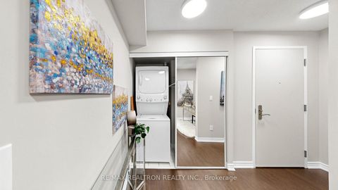Photo 23 at 1212 - 761 Bay Street, Bay Street Corridor, Toronto