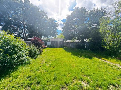 Photo 8 at 36 Benprice Court, Woburn, Toronto