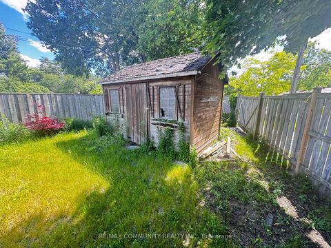 Photo 11 at 36 Benprice Court, Woburn, Toronto