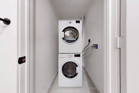 Photo 12 at 4712 - 108 Peter Street, Waterfront Communities C1, Toronto