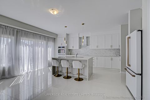Photo 2 at 1702 CORSAL Court, Rural Innisfil, Innisfil