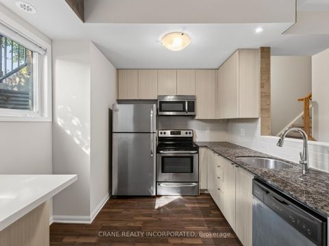 Photo 4 at 108 - 400 Hopewell Avenue, Belgravia, Toronto