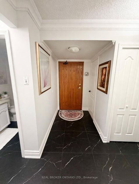 Photo 9 at 314 - 2504 Rutherford Road, Maple, Vaughan