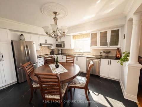 Photo 11 at 314 - 2504 Rutherford Road, Maple, Vaughan