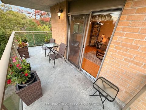 Photo 12 at 314 - 2504 Rutherford Road, Maple, Vaughan
