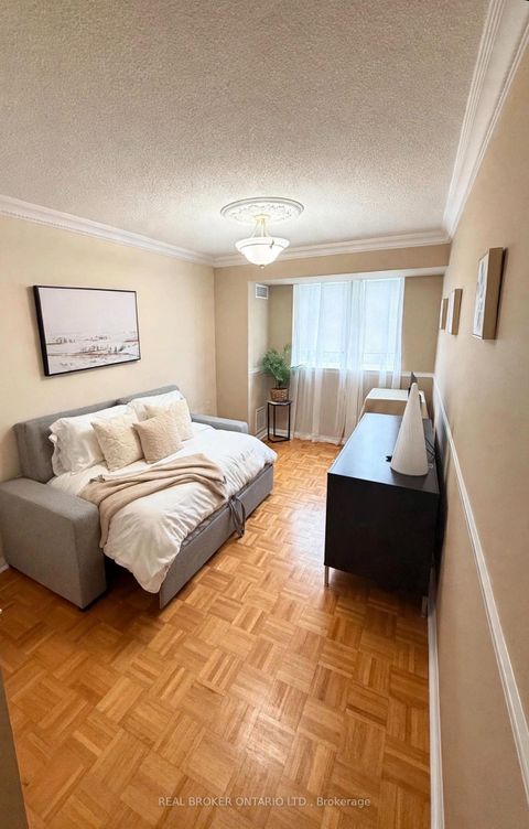 Photo 19 at 314 - 2504 Rutherford Road, Maple, Vaughan