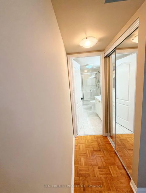Photo 23 at 314 - 2504 Rutherford Road, Maple, Vaughan