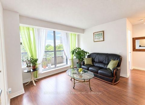 Photo 3 at 506 - 91 Townsgate Drive, Yorkhill, Vaughan