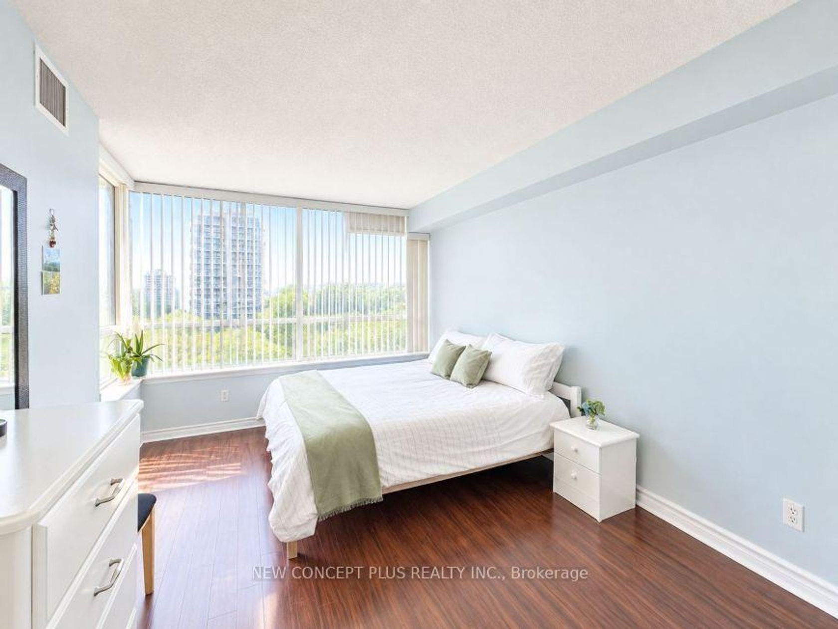 506 - 91 Townsgate Drive, Yorkhill, Vaughan photo number 2