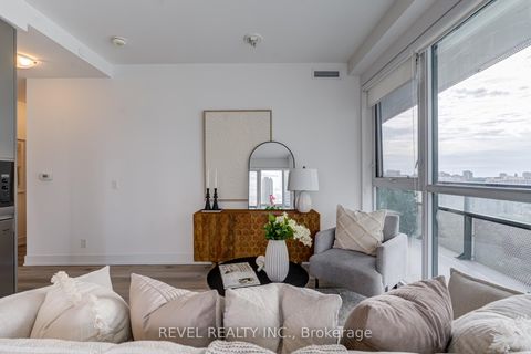 Photo 10 at 1107 - 11 Lillian Street, Mount Pleasant West, Toronto