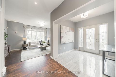 Photo 2 at 16 Courtney Crescent, Jefferson, Richmond Hill