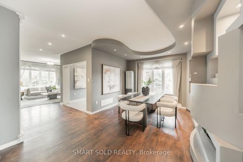 Photo 6 at 16 Courtney Crescent, Jefferson, Richmond Hill