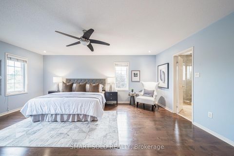 Photo 21 at 16 Courtney Crescent, Jefferson, Richmond Hill