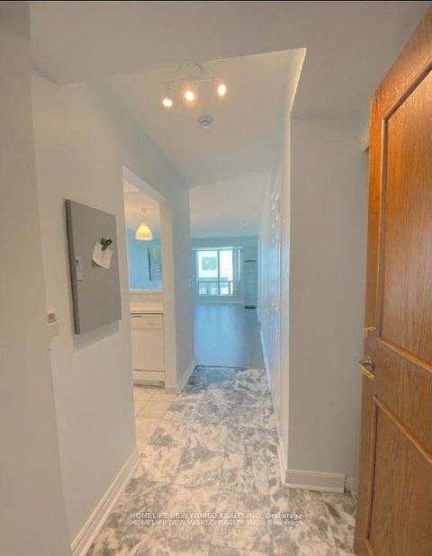 Photo 5 at 806 - 1 Lee Centre Drive, Woburn, Toronto