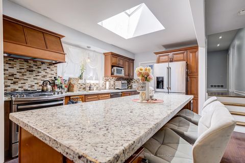 Photo 3 at 5 Hallow Crescent, Kipling, Toronto