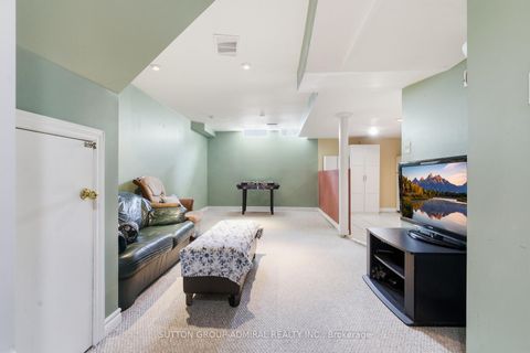 Photo 20 at 96 Islay Crescent, Maple, Vaughan